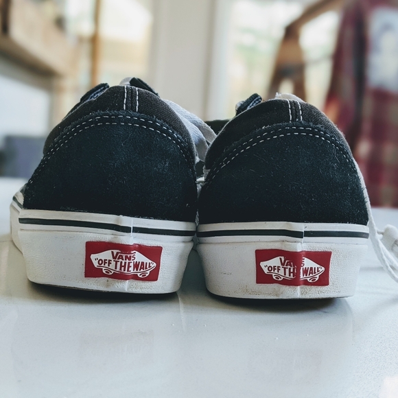 Vans sneakers sz 8 - Picture 7 of 8